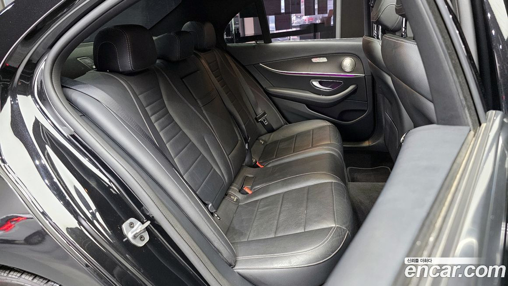 Mercedes-Benz E-Class W213 E300 Avangarde (09.2019)