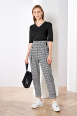 22403 Джемпер женский (черный)