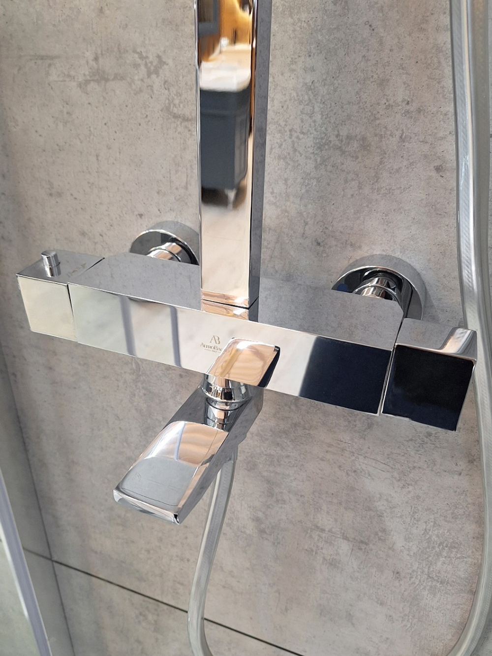 Душевая система с термостатом AltroBagno Cascata 030401 Cr