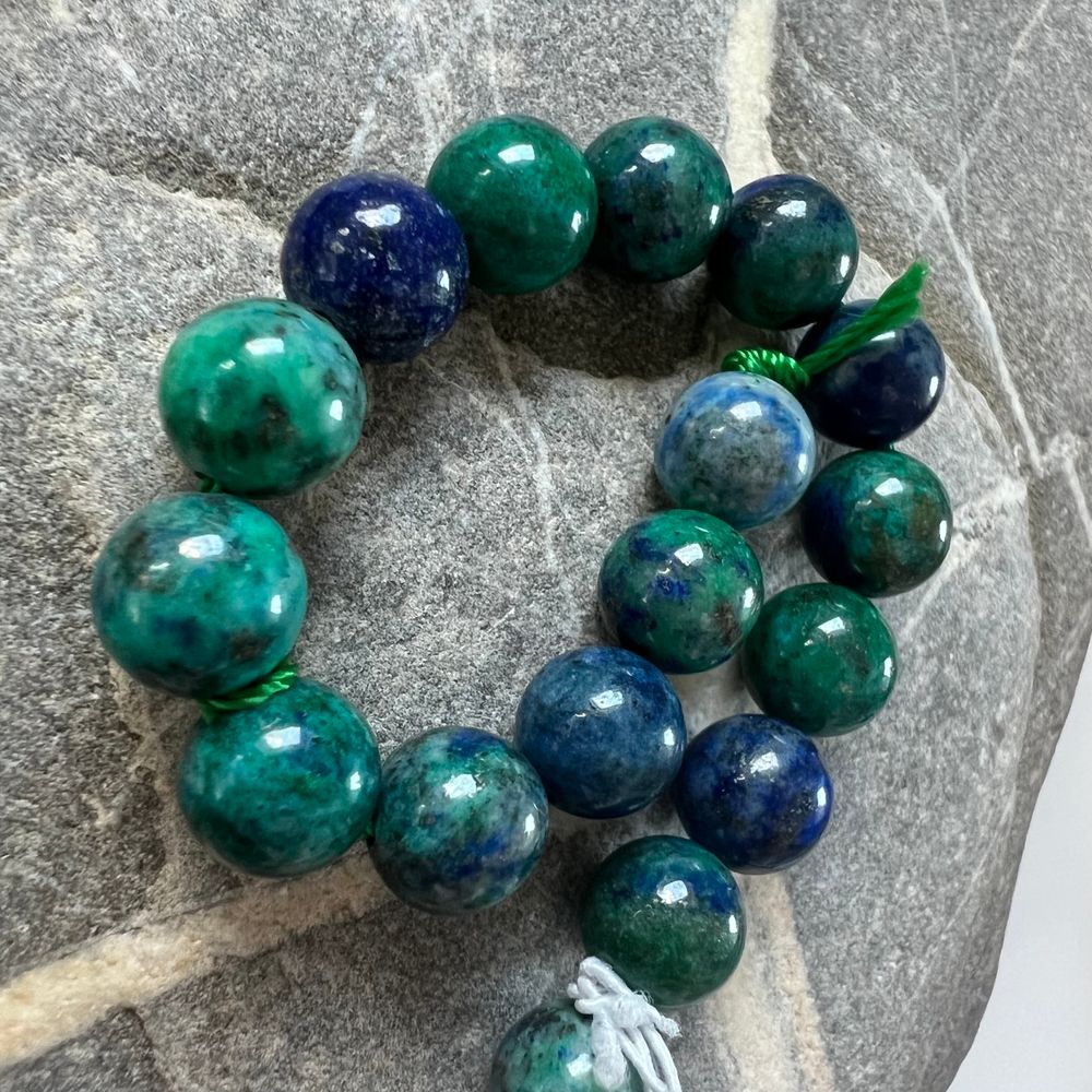 Азурмалахит. Камни для изделий на заказ. Цена зависит от вида заказанного изделия