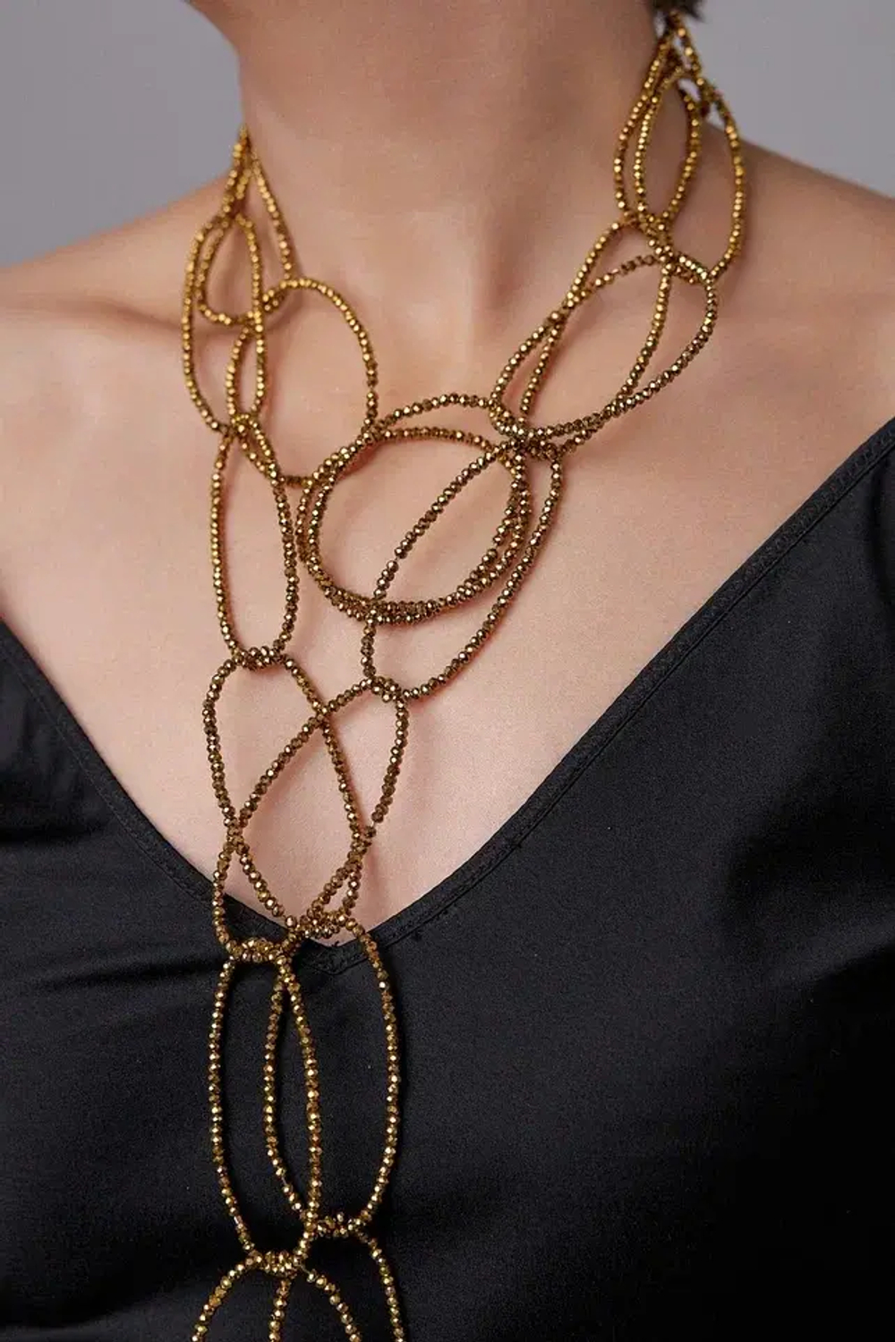 Лариат Венера круги из золотого венецианского бисера
