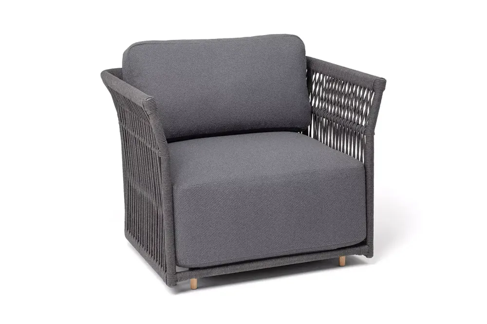 "Лугано" кресло плетеное из роупа, каркас алюминий темно-серый (RAL7024) муар, роуп темно-серый круглый, ткань темно-серая YB25-0027