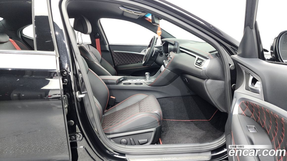 Genesis The New G70 Бензин 3.3T 2WD (03.2023)