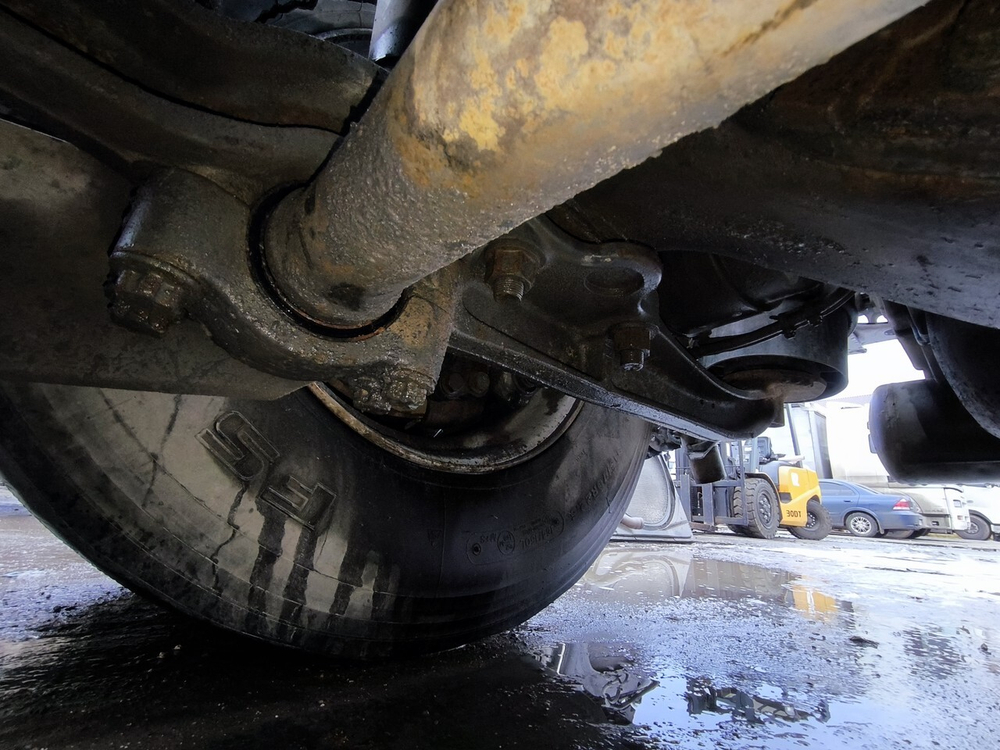 Кронштейн пневморессоры правый 2019г.