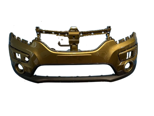 Бампер передний на Renault Sandero Stepway