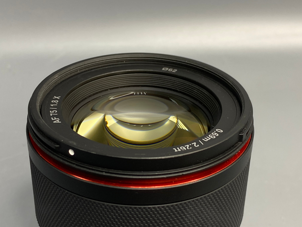 Samyang AF 75mm f/1.8 X-mount
