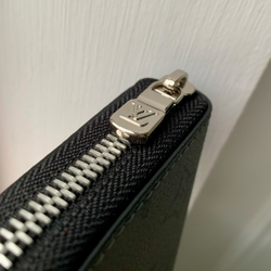 Louis Vuitton Zippy Vertical Wallet