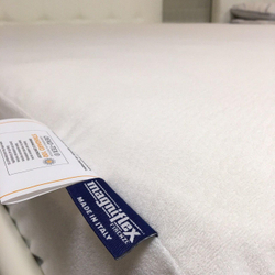 Защитный чехол на матрас 90x190/200x30 Magniflex Spugna