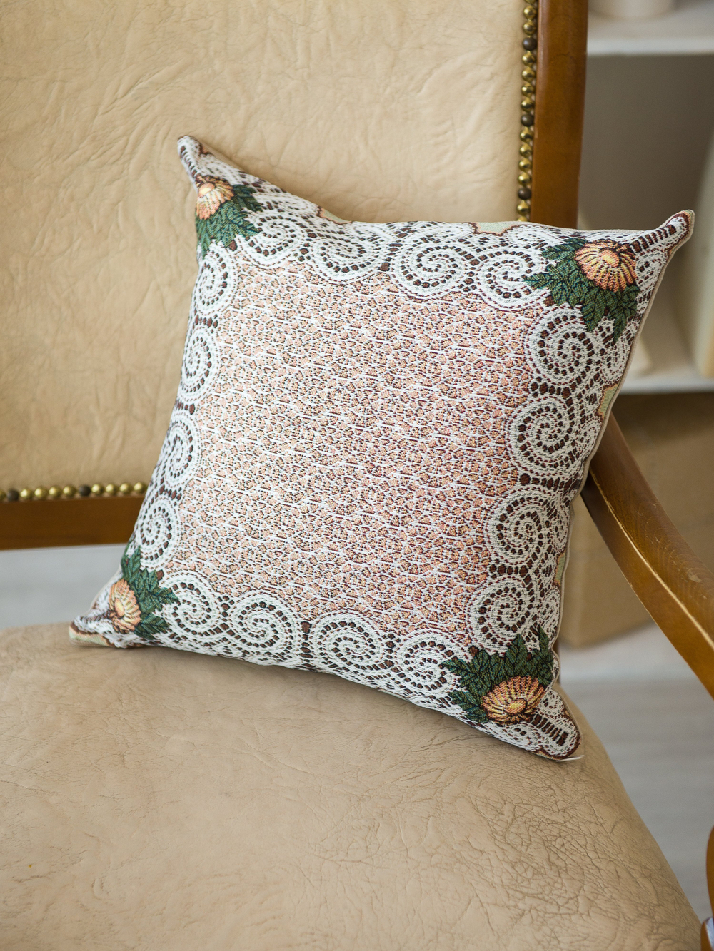 Декоративный гобеленовый чехол для интерьерной подушки Кружево 38*38