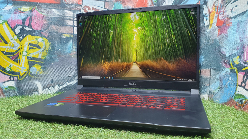 Игровой MSI i5-11/16Gb/RTX 3050 4GB/144Hz/Katana GF76 11UC-893XRU/Windows 10