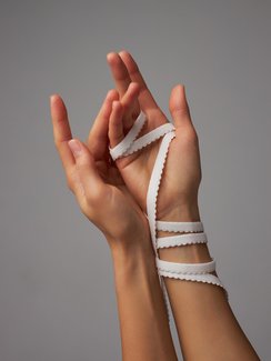 004 641/10 Резинка отделочная Lauma 10 мм, айвори 004