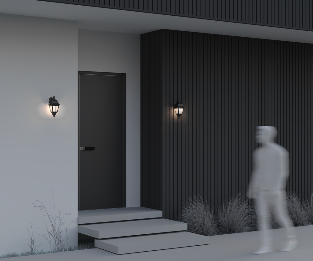 Уличный настенный светильник Outdoor O003WL-01B