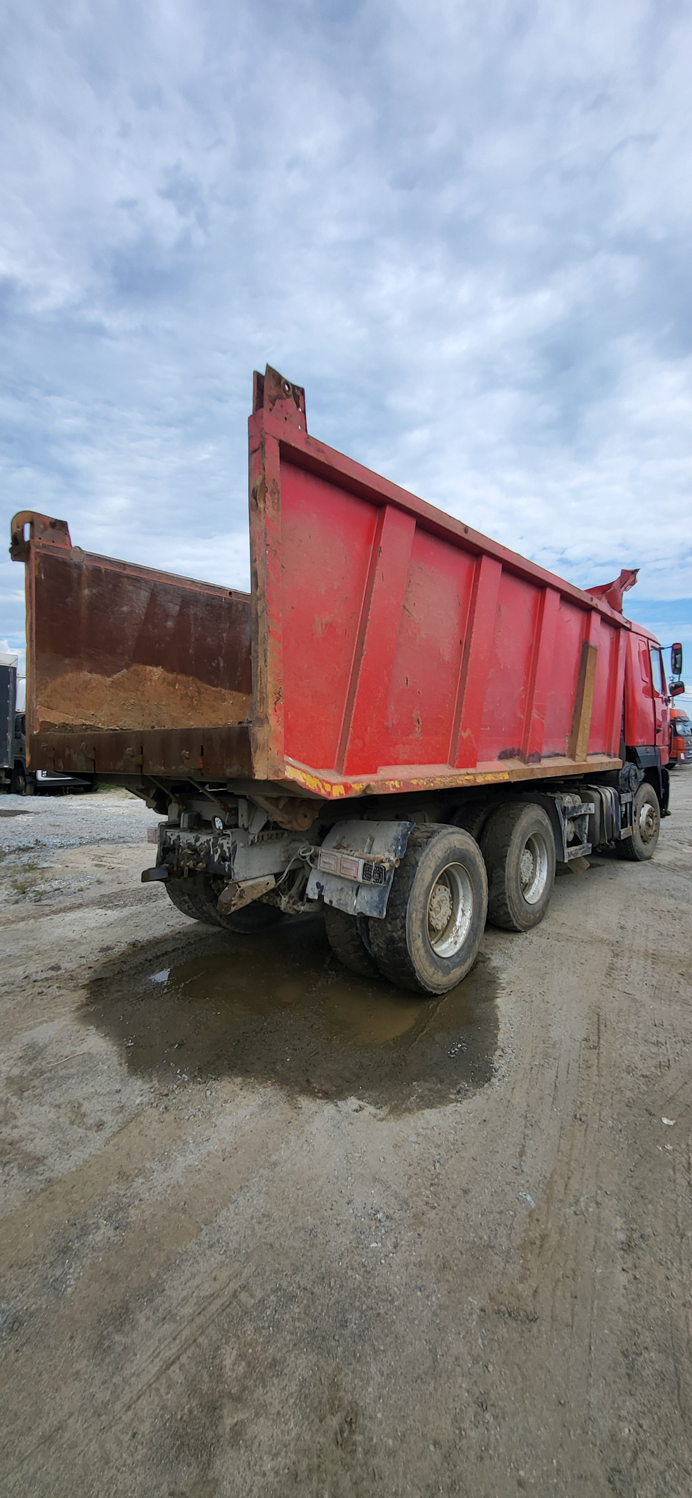 МАЗ 6501* 6x4 Самосвал 650128-8520-000 (Дизельный, 11,6 л, 423 л.с., МТ)