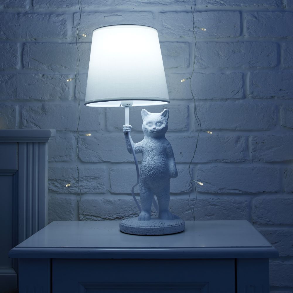 UML-B465 E14 WHITE Светильник настольный декоративный Кот. под лампу Е14. 40W. Механический выключатель. Белый. ТМ Uniel