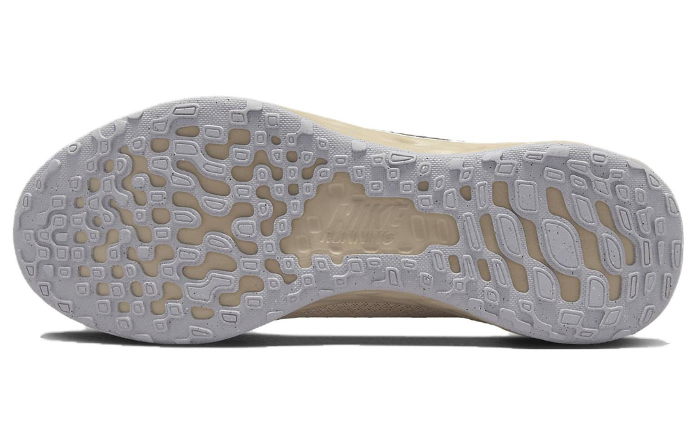 Кроссовки Nike Revolution 6