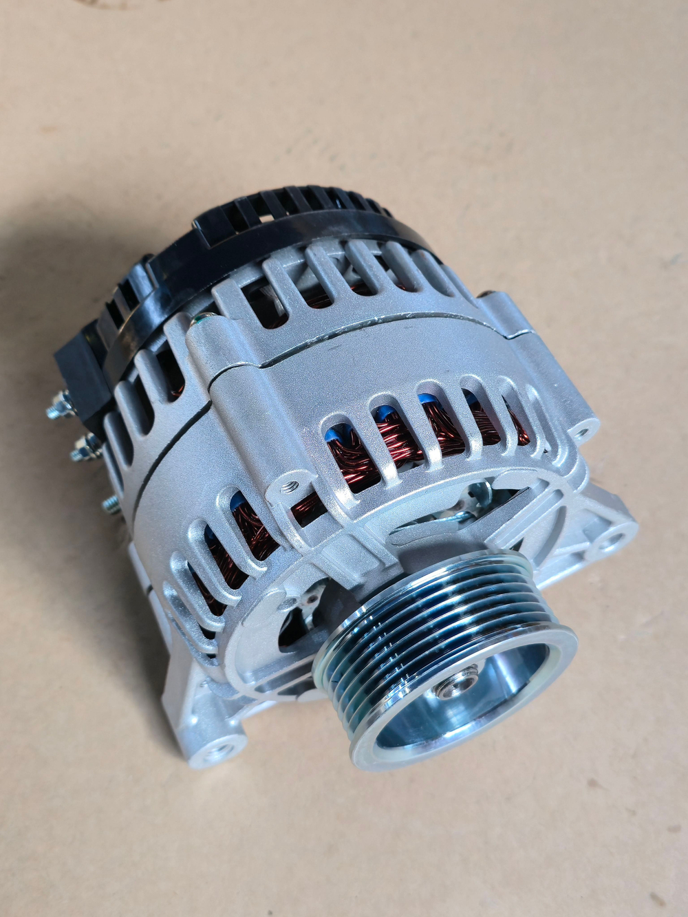 Генератор ЯМЗ-534, 536 28В 120А AVTOELECTRICA