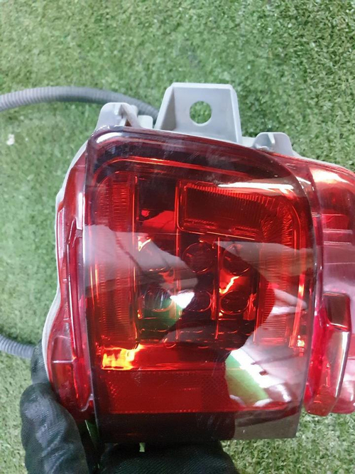 ПТФ правый Toyota Land Cruiser 200 (2015-2021) LED