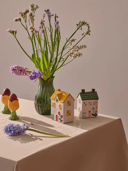 Ваза petal зеленого цвета из коллекции blossom, 22 см