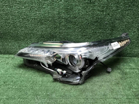 Битая Фара левая Toyota Fortuner 2 (2015-2020) LED