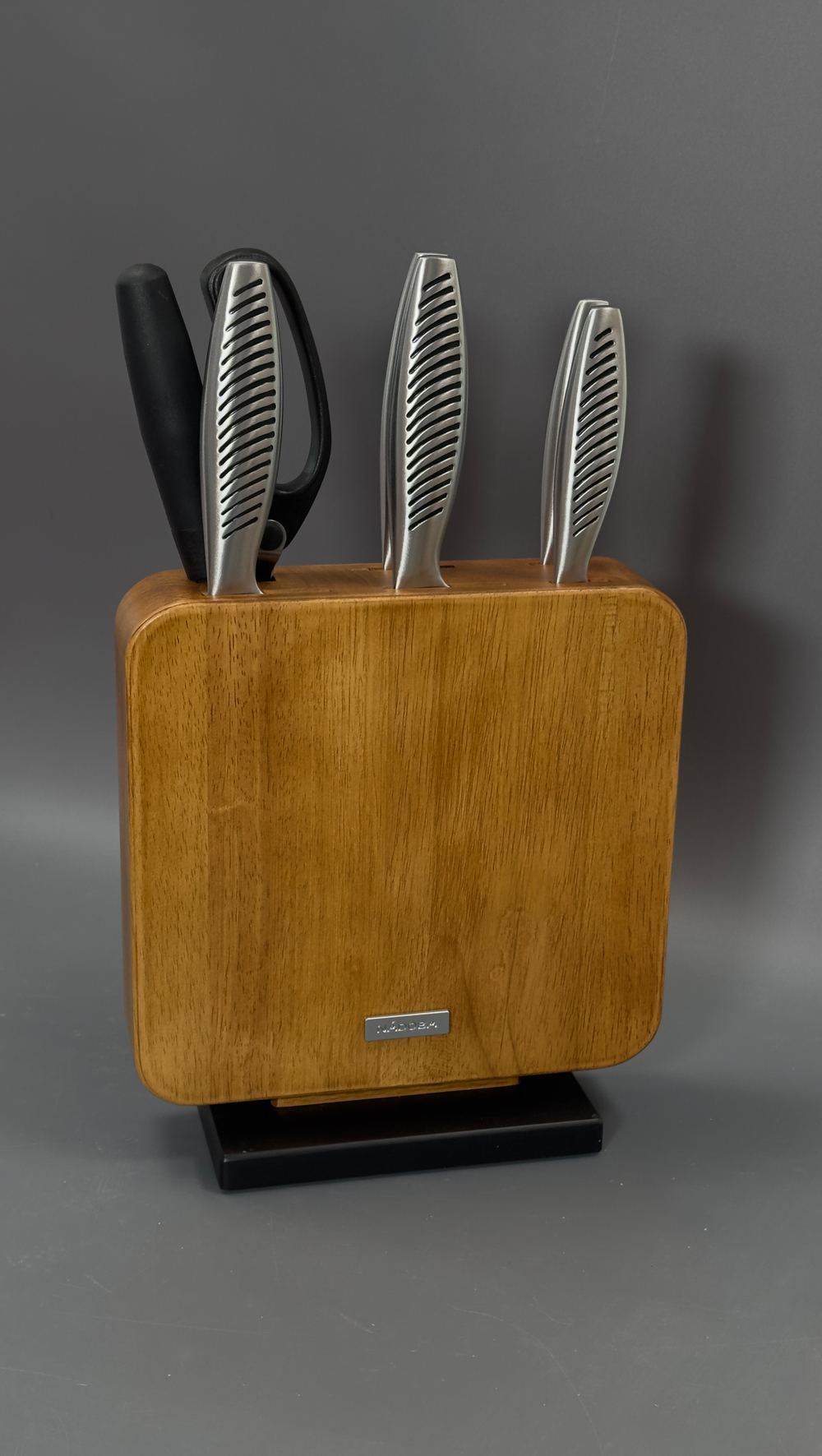 Набор из 5 кухонных ножей, ножниц и блока для ножей Vera