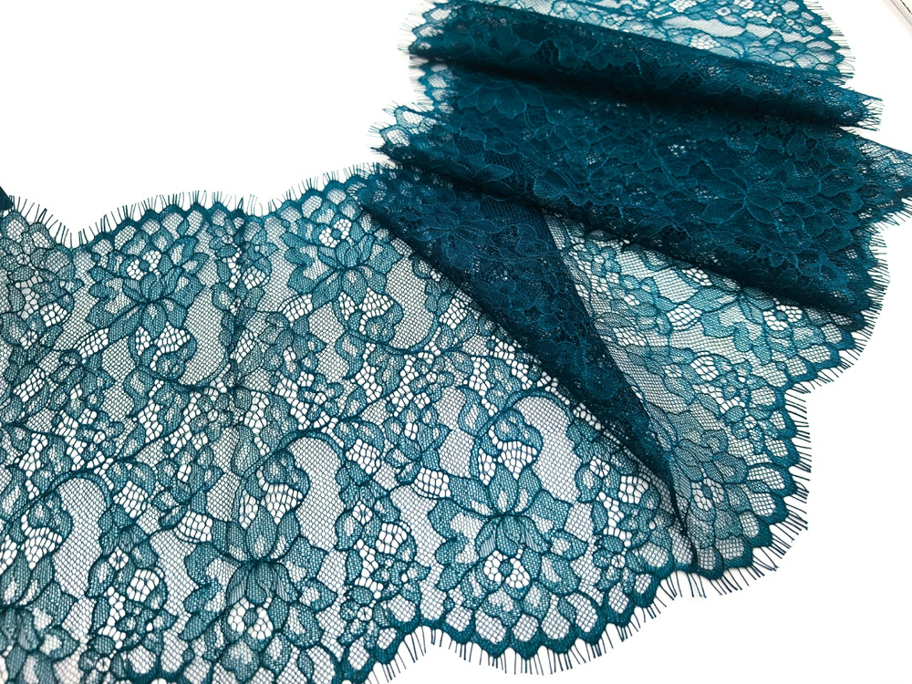 Кружево шантильи, с ресничками, 23 см, сосна (темно-зеленое), купон (1,5 м), SK-2701