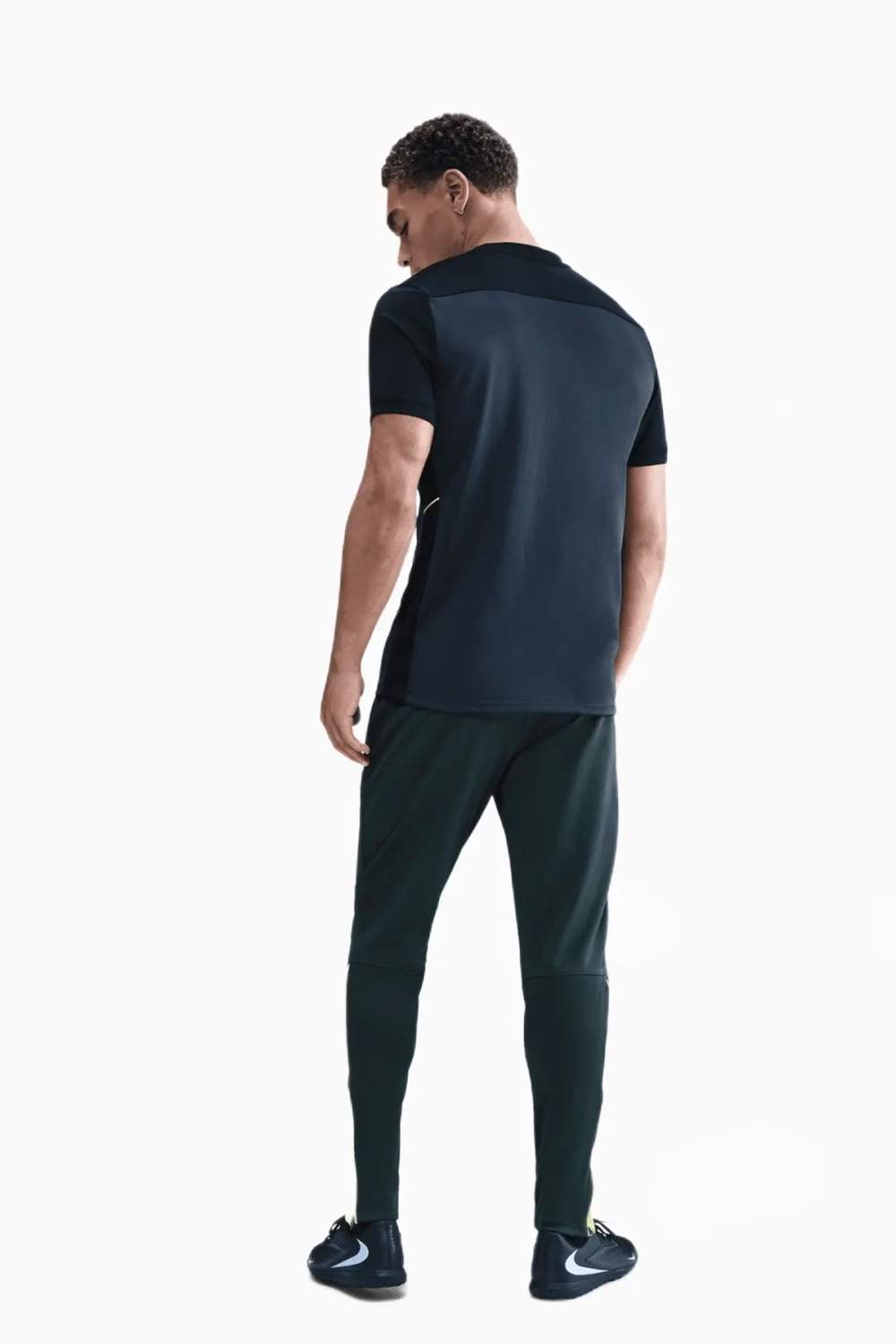 Штаны Nike Academy Therma-FIT Winter Warrior - зеленый