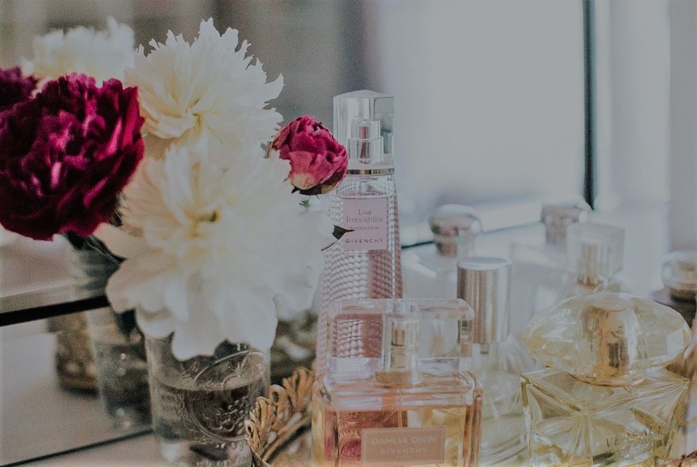 Популярный весенний парфюм