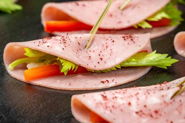 Ветчина с овощами на прищепке, 10 шт.