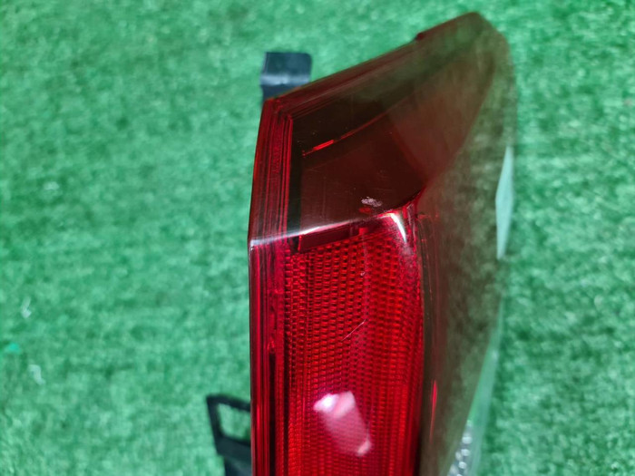 Фонарь правый внешний Subaru Forester 5 SK (18-нв)