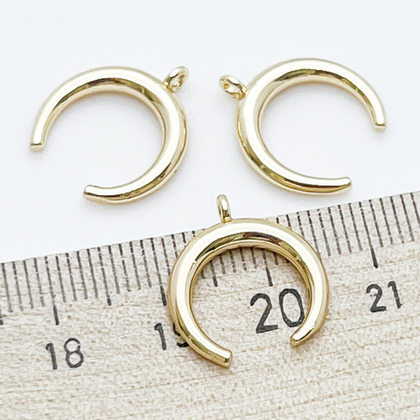 Подвеска Лунница, цвет золото, размер 15*17 мм, цена за 1 шт