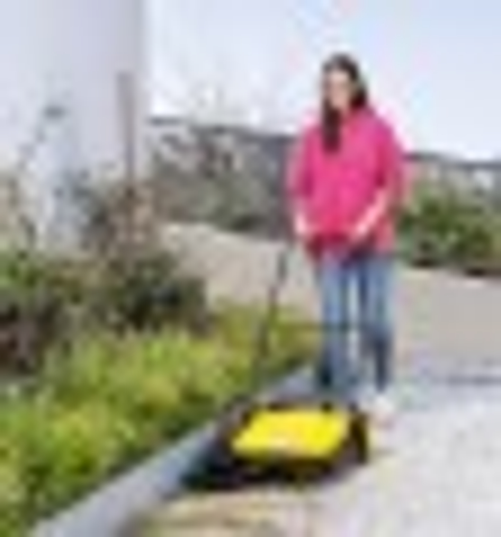 Машина подметальная KARCHER S 4 ручная 1.766-320.0