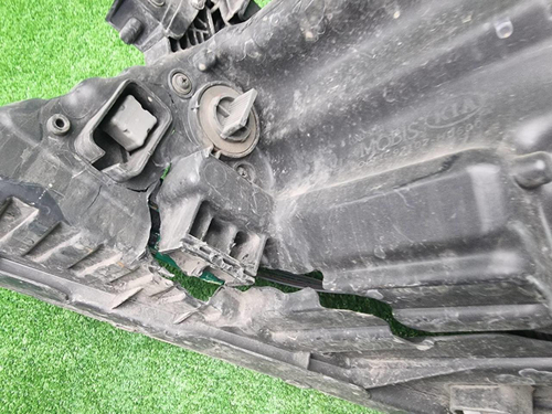 Битая Фара правая Kia Rio 4 FB (2020-2022) галоген