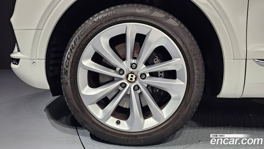 Bentley Bentayga 4.0 V8 (04.2020)