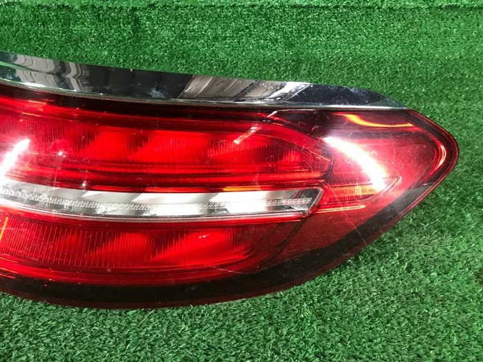 Фонарь правый внешний Mercedes GLE C292 (2015-2019)