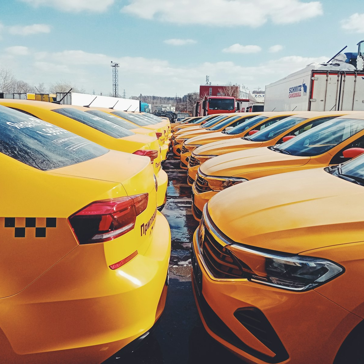 Аренда авто под такси в Краснояске
