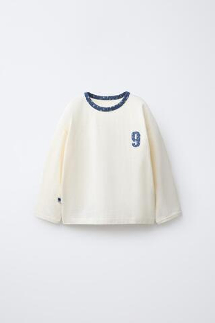 ZARA ФУТБОЛКА С ТЕКСТОВЫМ И ЦВЕТОЧНЫМ ПРИНТОМ, ГОЛУБОЙ