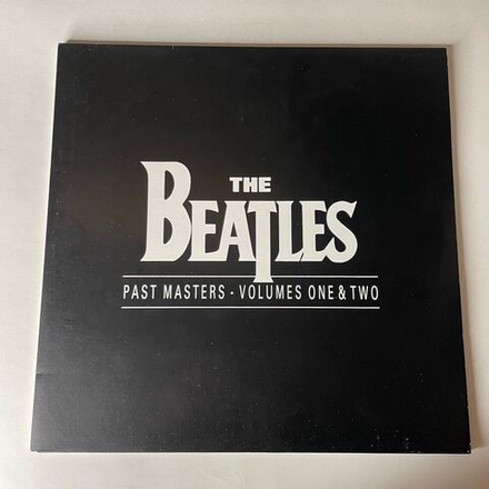 Винтажная виниловая пластинка LP The Beatles, Past Masters Volumes One and Two (Англия 1992)