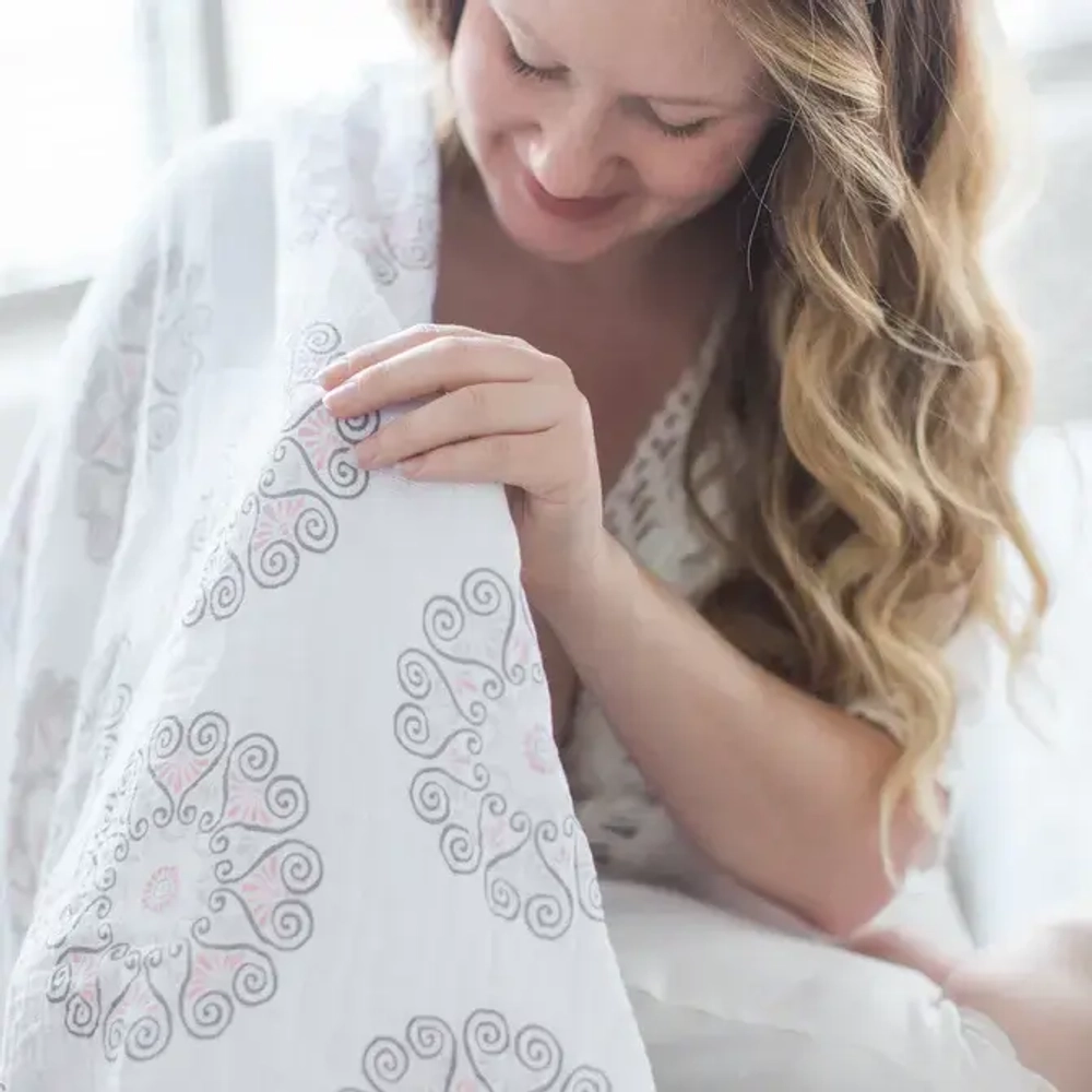 SwaddleDesigns Набор пеленок SwaddleDuo - Little Dots + Pink Medallions