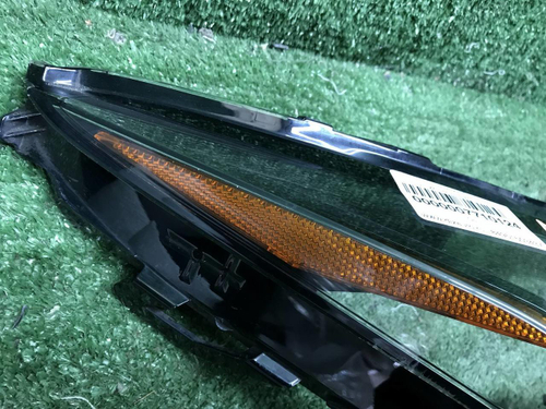 Стекло фары правое Lexus NX 1 (2014-2017) Full LED