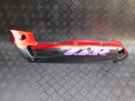 Пластик задний левый Kawasaki ZZR 400 98 053096