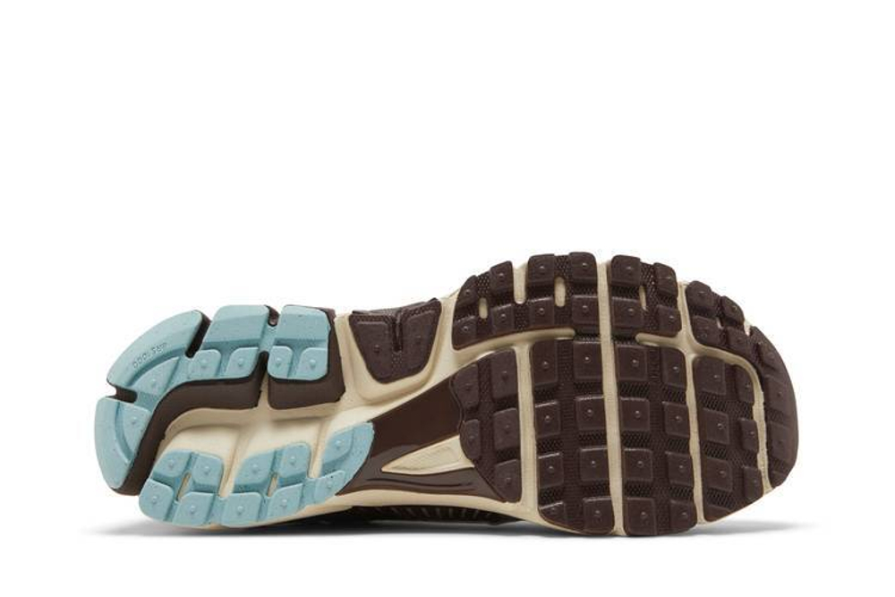 Кроссовки Nike Air Zoom Vomero 5 (Женская размерная сетка)