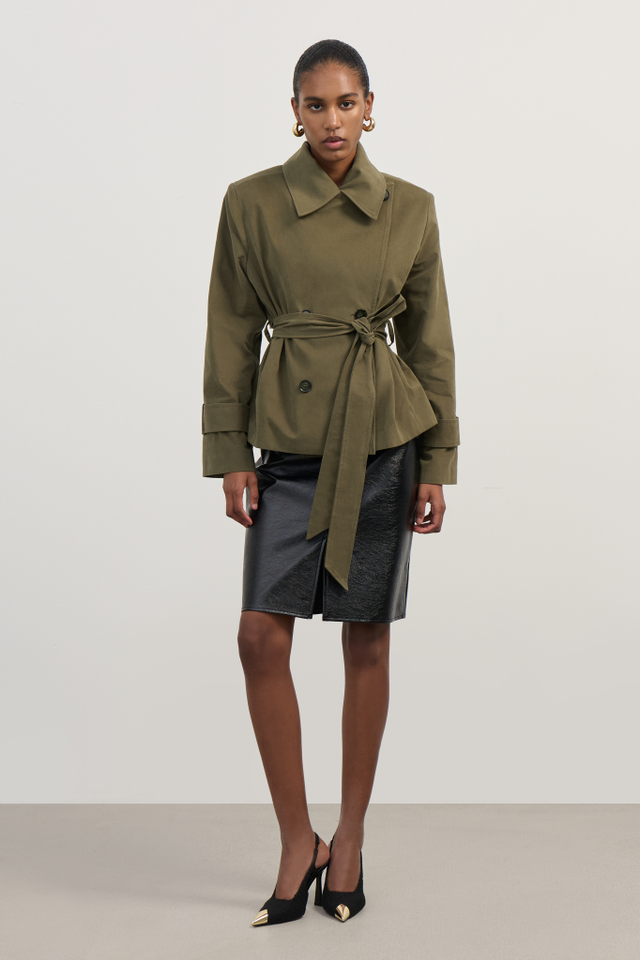 Укороченный тренч из плащевой ткани