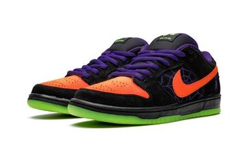 Кроссовки Nike SB Dunk Low "Night Of Mischief"