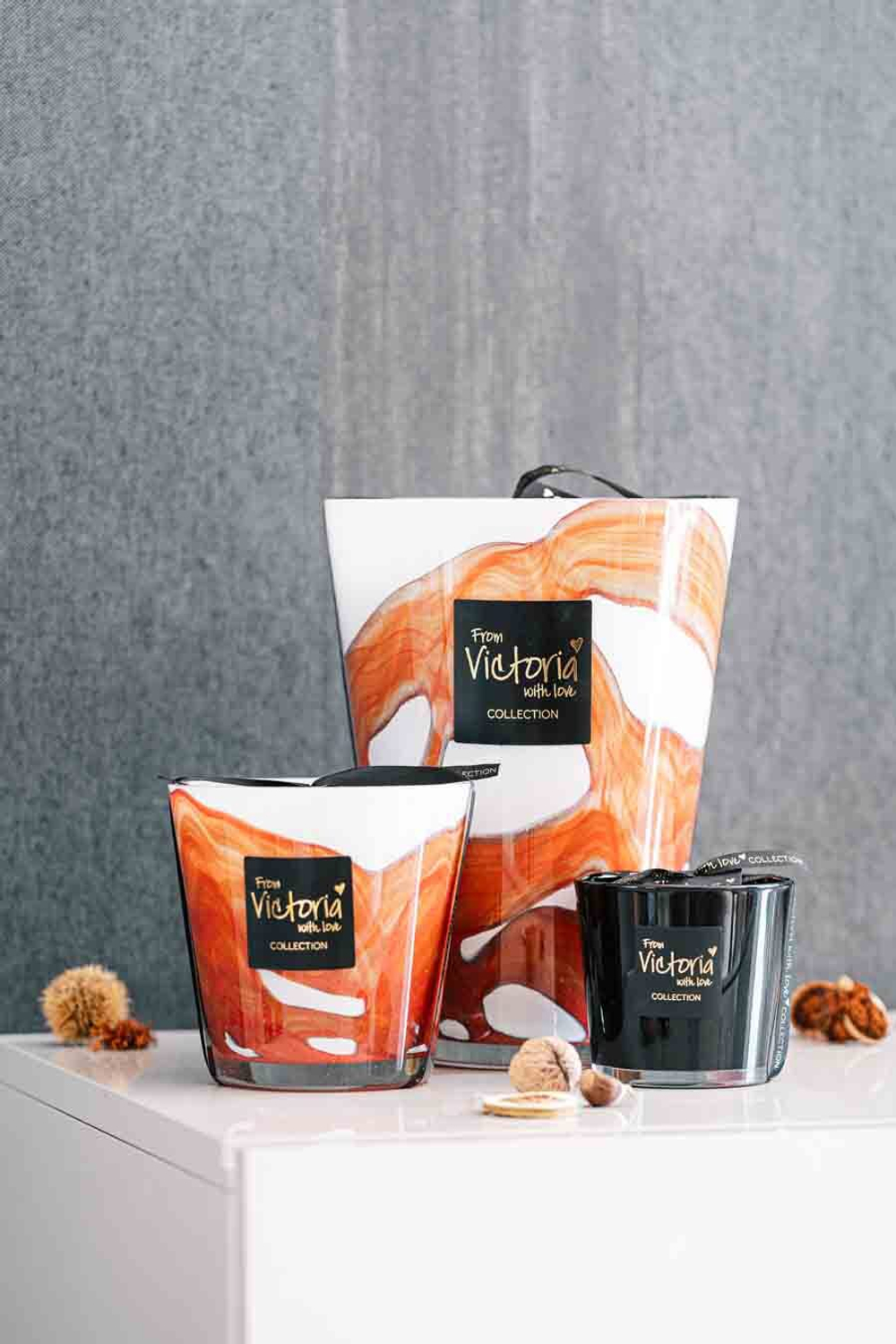 Свеча ароматическая 400г Victoria with Love Wave red