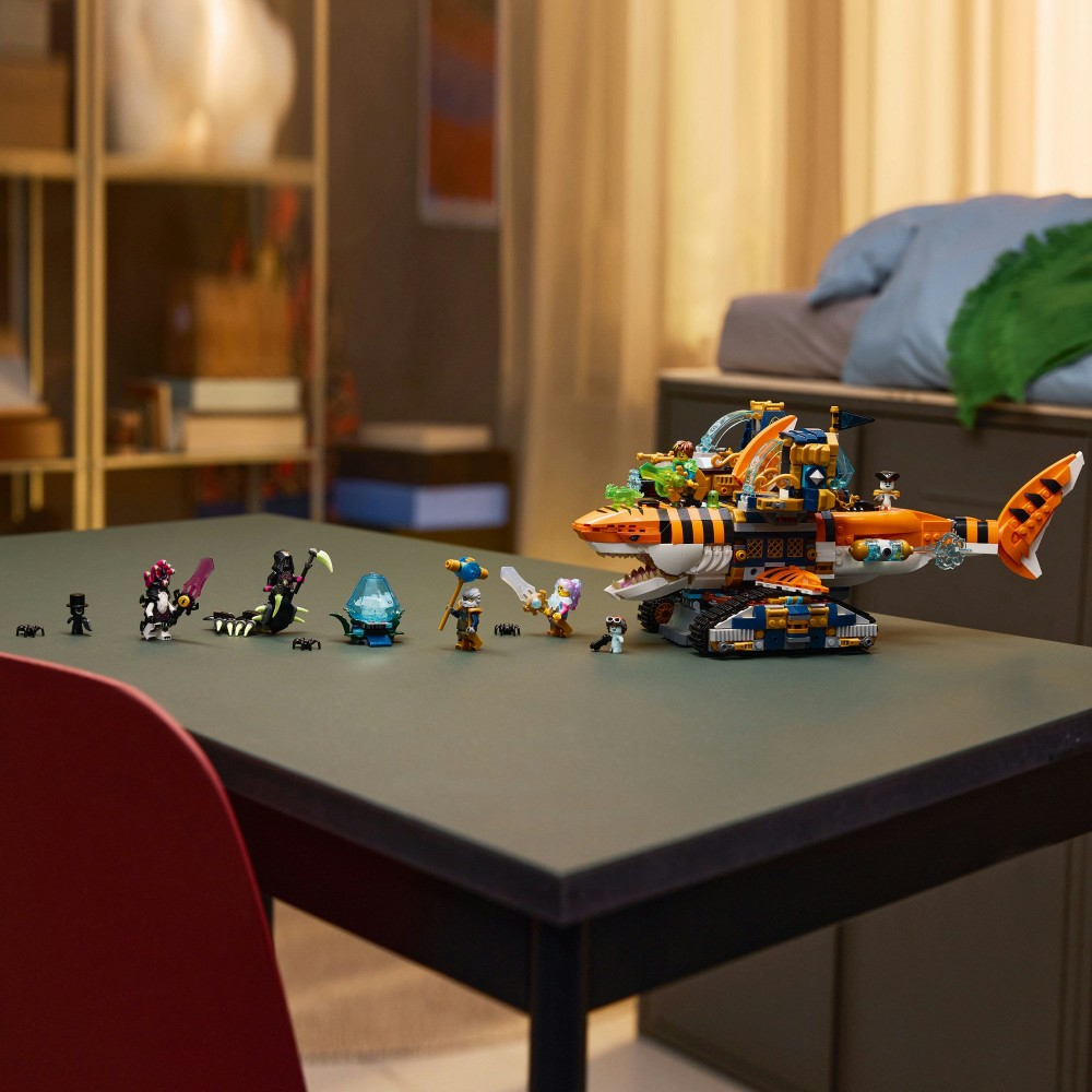 LEGO DREAMZzz - Акульний тигровий танк 71515
