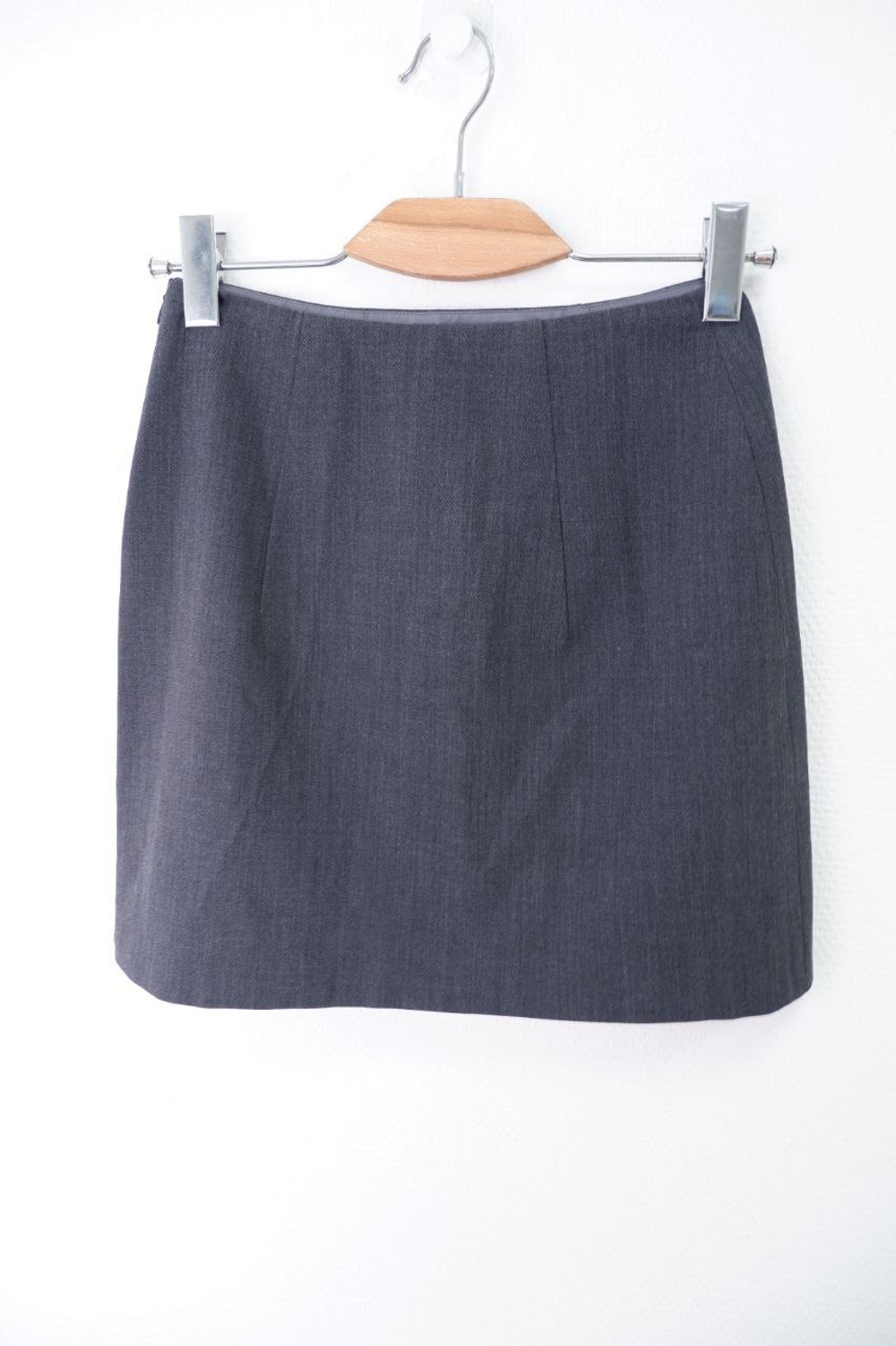 Юбка серого цвета 40 размер