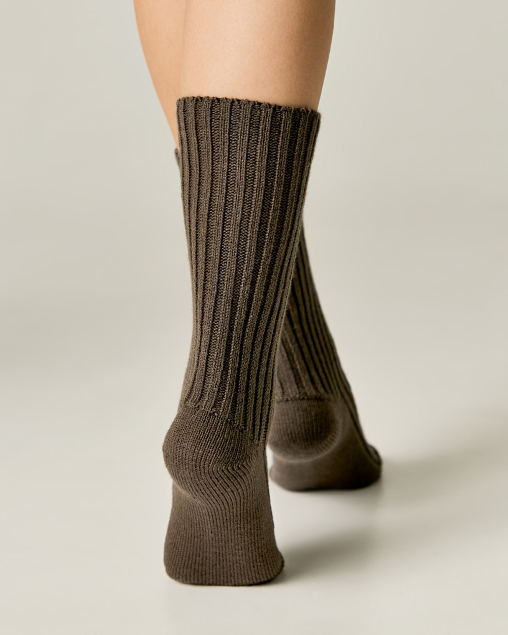 БРЕСТСКИЕ НОСКИ ЖЕНСКИЕ 1438 ARCTIC (ручная вязка)