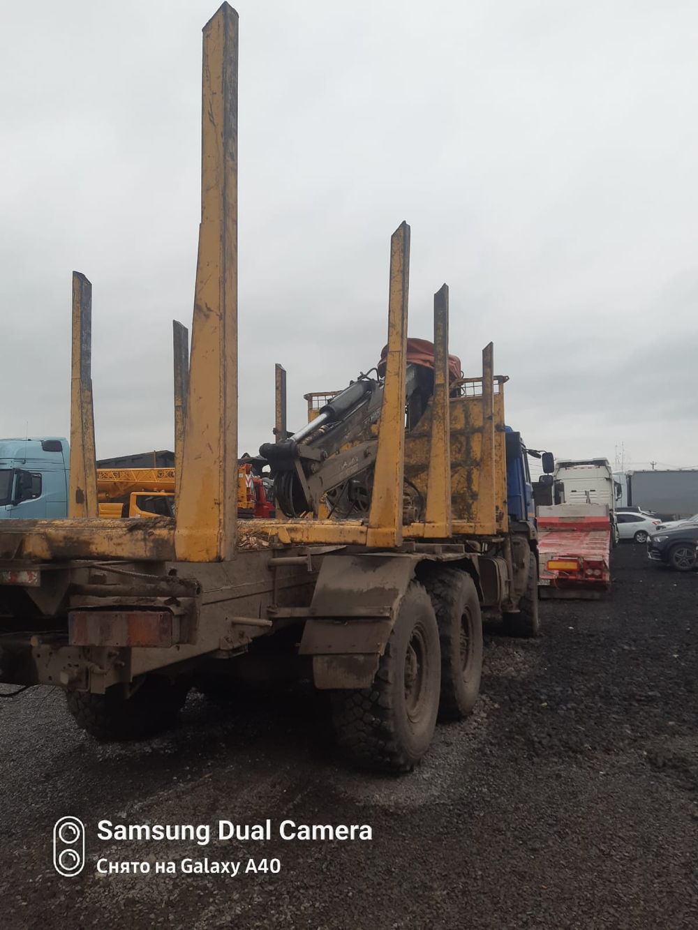 СКАТ 7953* на шасси КамАЗ 43118 6x6 Сортиментовоз с КМУ 7953В1 (Дизельный, 11,8 л, 300 л.с., МТ)