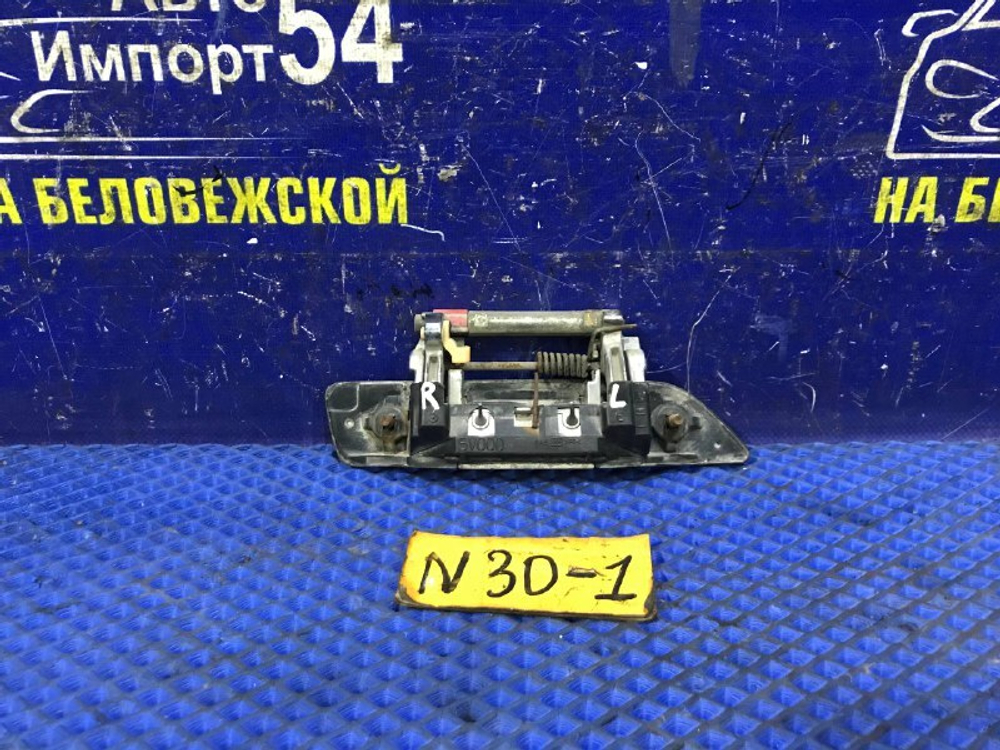 Ручка двери задней левой внешняя NISSAN R’NESSA 1999