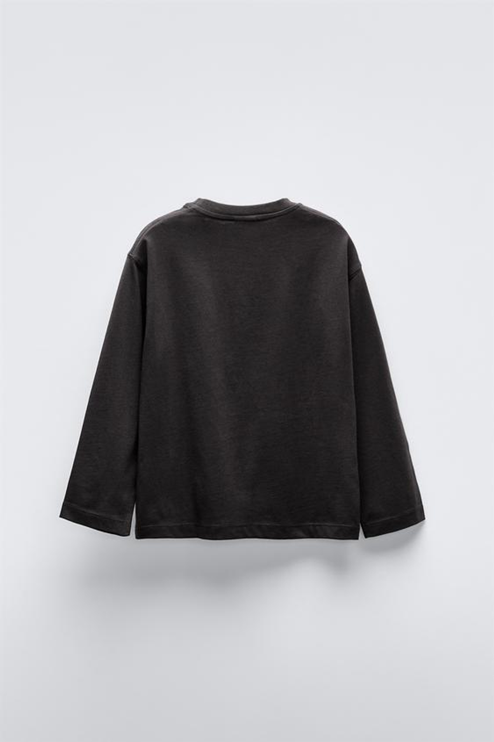 ZARA ЛОНГСЛИВ С ПРИНТОМ «ГРАФФИТИ», СЕРЫЙ